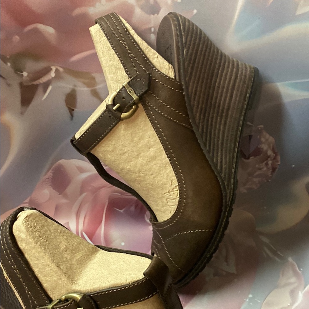 Timberland Brown Wedge Shoes with Comfort Design